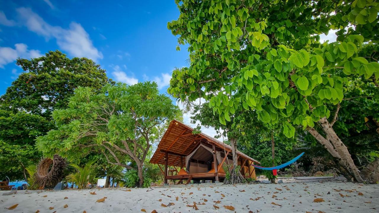 Lihaga Island & Beach Club Serai Exterior foto